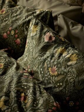 Floral Garden Dark Green Duvet Cover Set - Full/Queen